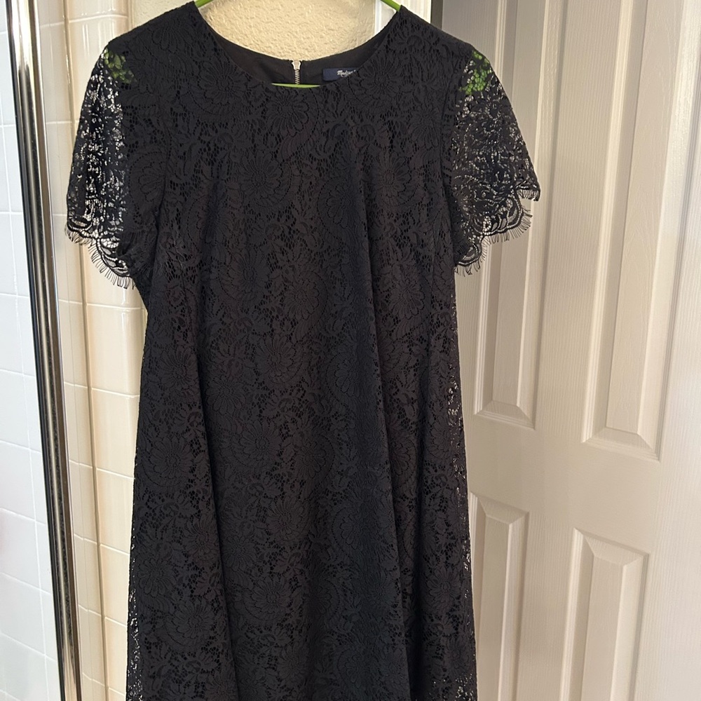 Elegant Black Lace Dress